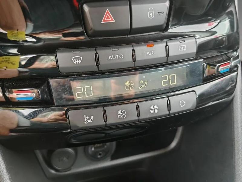 Car Thumb