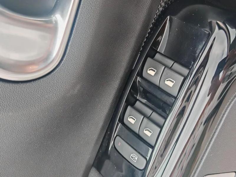 Car Thumb