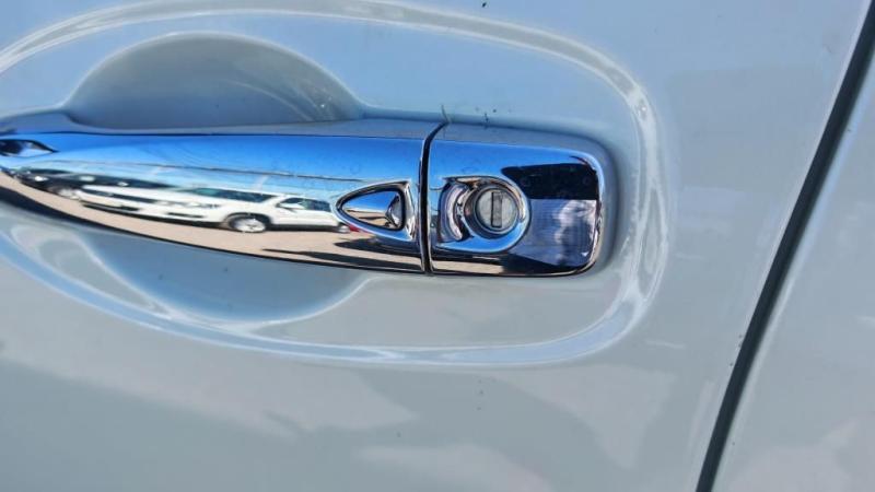 Car Thumb