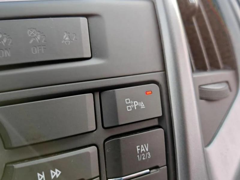 Car Thumb