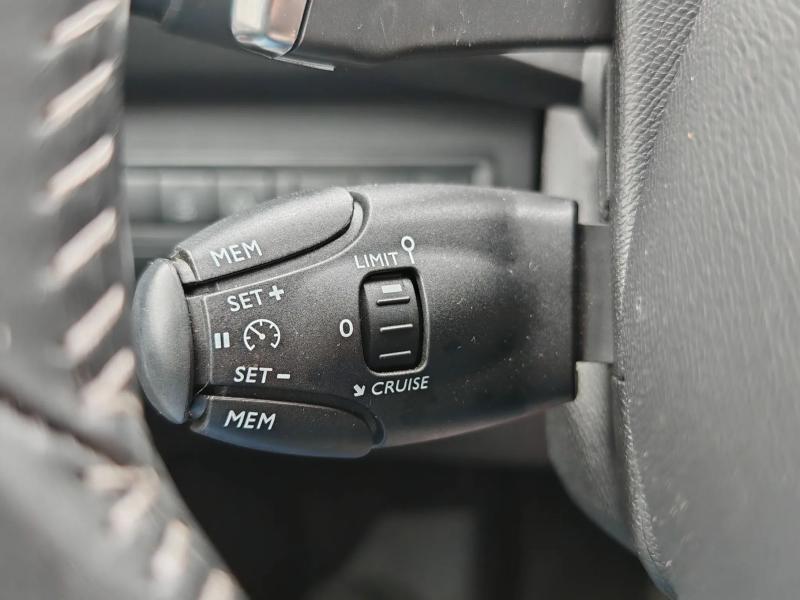 Car Thumb