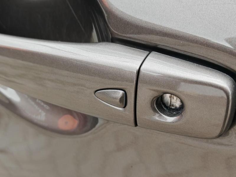 Car Thumb
