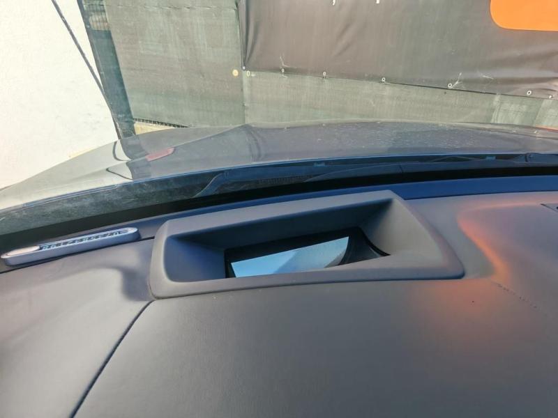 Car Thumb