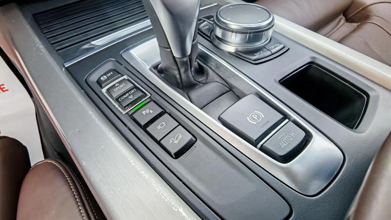 Car Thumb