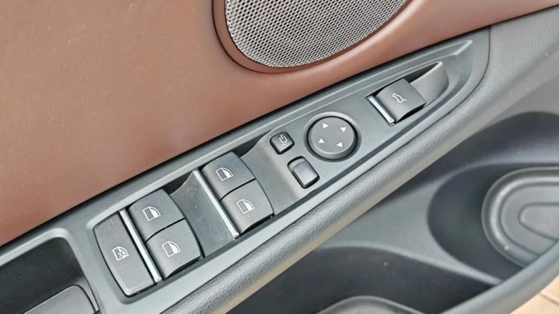 Car Thumb