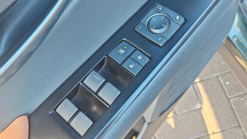 Car Thumb