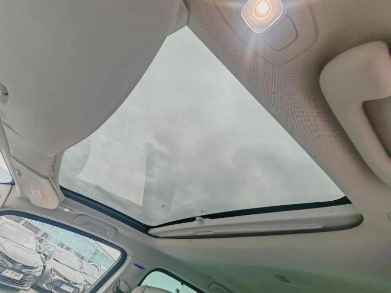Car Thumb